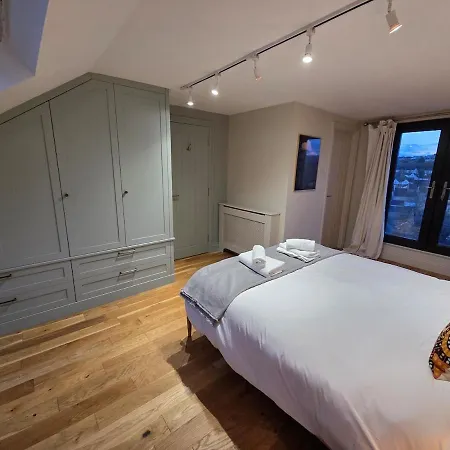 East Lynne House By Cliftonvalley Casa de Férias *