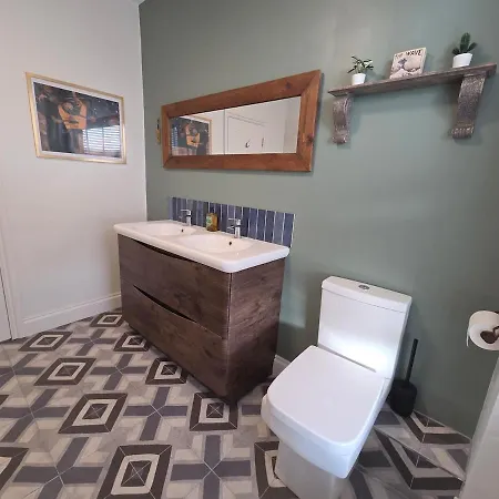 East Lynne House By Cliftonvalley * بريستول