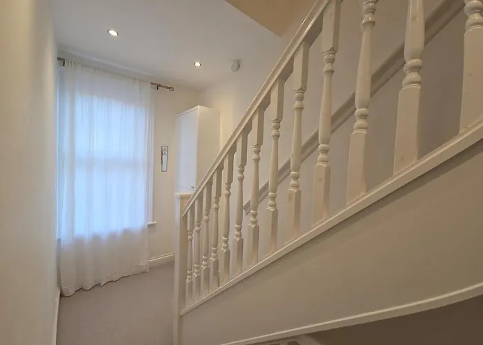 East Lynne House By Cliftonvalley Casa de Férias