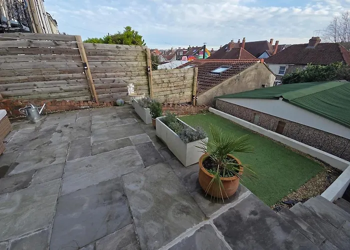 East Lynne House By Cliftonvalley Casa de Férias *