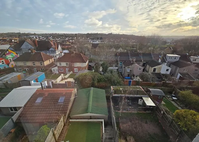 בית נופש East Lynne House By Cliftonvalley בריסטול